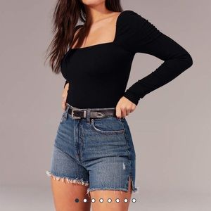 Abercrombie & Fitch 4 inch High Rise Mom Shorts